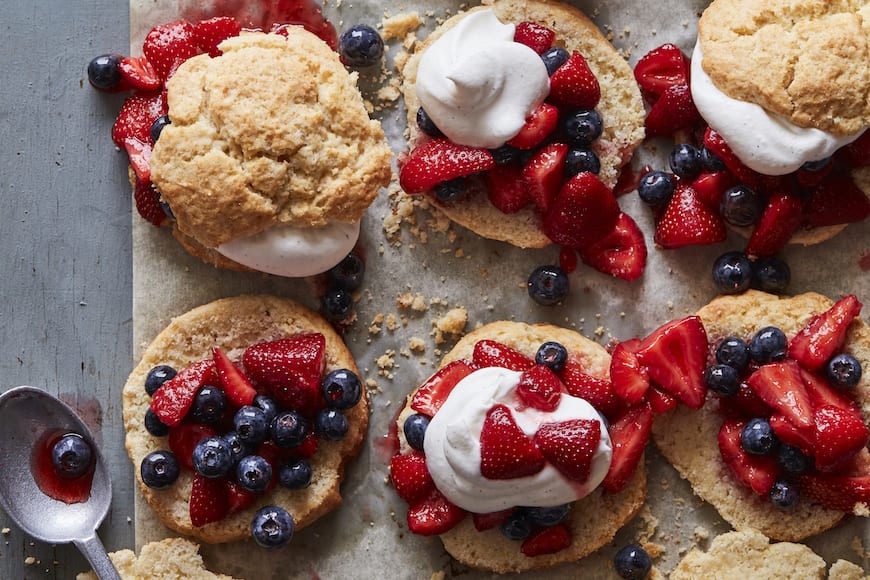 Summertime Sweetness: Easy Strawberry Recipes for Berry Season